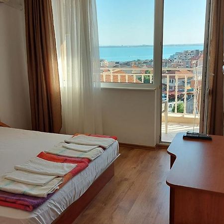 Guest House Rona - Free Parking And Sea View Sveti Vlas Exteriér fotografie