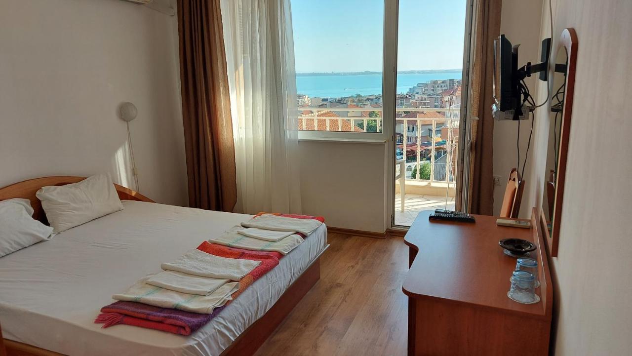 Guest House Rona - Free Parking And Sea View Sveti Vlas Exteriér fotografie